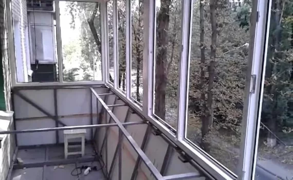 Холодное остекление с выносом