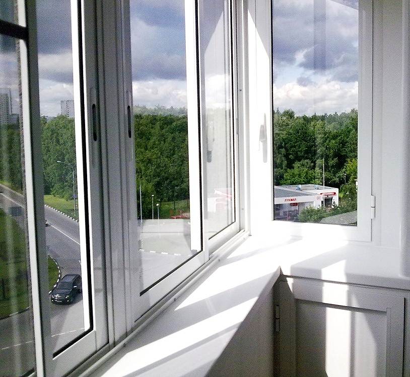 Остекление балкона Слайдорс